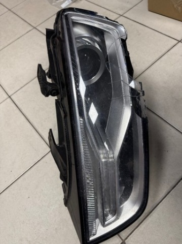 ФАРА ФАРА ЛІВИЙ AUDI Q3 8U0 2018 РЕСТАЙЛ BI-XENON 8U0941005C 