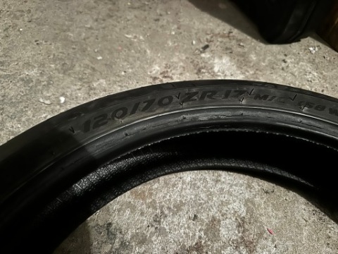 ШИНА ПЕРІД ПЕРЕДНЯ PIRELLI DIABLO ROSSO IV 120/70/ZR17 