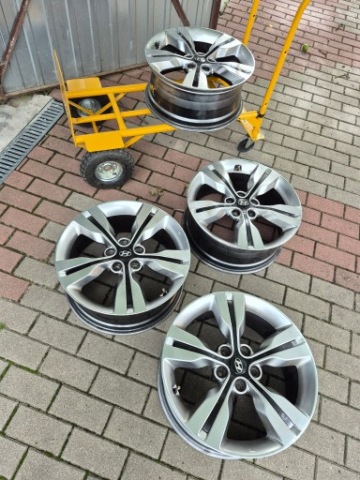 HYUNDAI VELOSTER ДИСКИ АЛЮМІНІЄВІ 7.5JX18 ET49 5X114.3 52910-2V250 