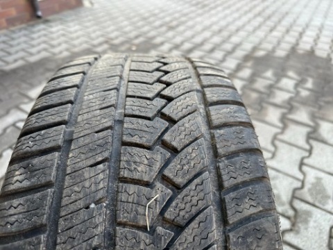 1 ШТ ШИНА SUNFULL SF-982 РОЗМІР 245/40 R18 BIEZNIK 6MM 