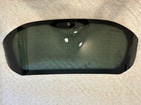 СТЕКЛО КРЫШКИ БАГАЖНИКА FORD FOCUS MK4 УНИВЕРСАЛ OE 2630612 JX7B-N42004-D* 