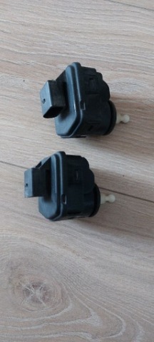 МОТОРЧИК РЕГУЛЮВАННЯ СВІТЛА 8L0 941 295 HELLA 