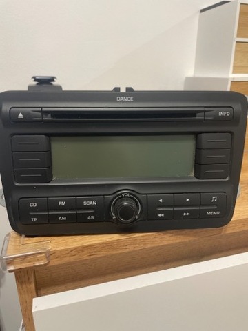 RADIO AUTOMOTIVE SKODA DANCE  