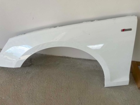 КРИЛО ПЕРЕДНІЙ ЛІВИЙ РЕСТАЙЛ A4B9 8W0 