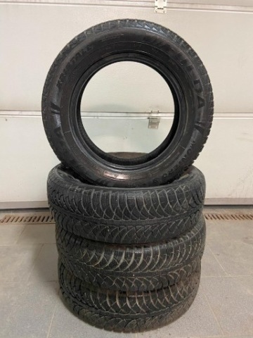 ШИНИ ЗИМОВІ FULDA MONTERO-3 185/65 R15 88T 4 SZT. 