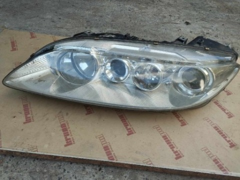 ФАРА ЛІВА ПЕРЕДНЯ MAZDA 626 2004R. КСЕНОН 