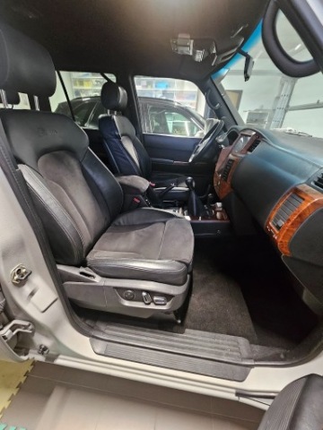 КРІПЛЕННЯ СИДІНЬ Z AUDI Q7 ДЛЯ NISSAN PATROL Y61 