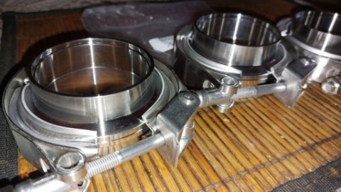 ХОМУТ З'ЄДНАННЯ V-BAND 2,25CALA 57MM 