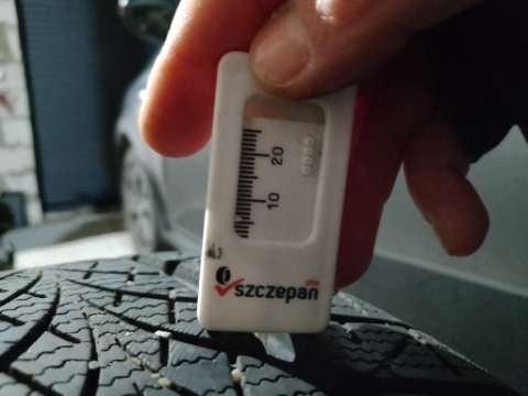 ШИНИ ЗИМОВІ 195/50R15 