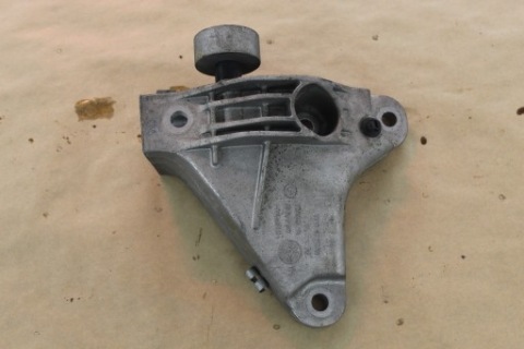 КРІПЛЕННЯ КРОНШТЕЙН ДВИГУНА BMW OE E90 E91 E60 E61 F10 F11 3.0 N53B30A 