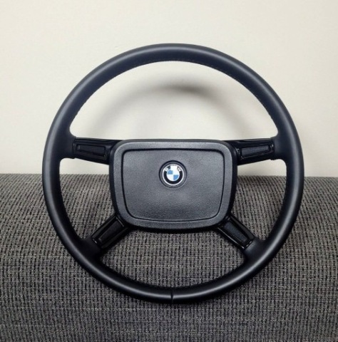 КЕРМО ЧОРНА ШКІРА BMW E3 E9 E12 E21 E23 