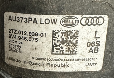 AUDI A3 8V FARO IZQUIERDO PARTE TRASERA EN TAPA DE MALETERO 8V4945075  