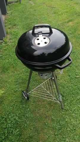 używany grill węglowy