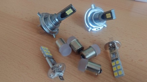 ЛАМПОЧКИ LED (СВІТЛОДІОД) H4 HALOGEN, H1 55W, PY21W (BAU15S POMARANCZOWA) 