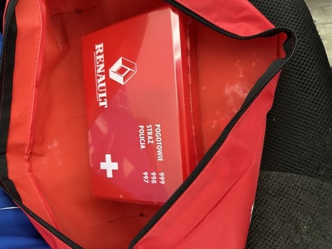 EXTINGUIDHER VENT WINDOW FIRST AID KIT SET RENAULT DACIA NEW CONDITION  