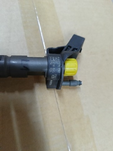 NOZZLES A 642 070 1187 MERCEDES 3.0V6 CDI  