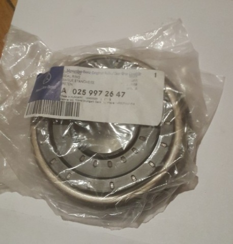 MERCEDES КІЛЬЦЕ A0259972647 УЩІЛЬНЮВАЧ ПІВІСІ ЗАД OE 