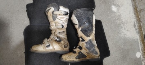 ОБУВЬ ALPINESTARS TECH 8 CROSS ENDURO РАЗМЕР 42 