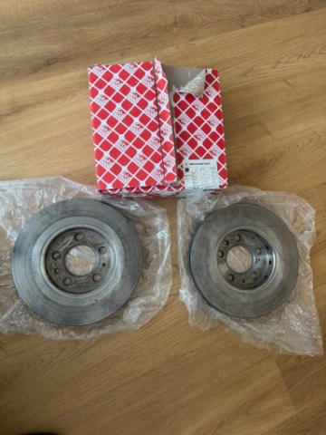 FEBI ДИСКИ ТОРМОЗНЫЕ ПОЧТИ НОВАЯ 256MM GOLF,AUDI A3,BORA,OCTAVIA 