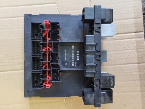 МОДУЛЬ БЛОК КЕРУВАННЯ BORDNETZ VW SEAT 3C0937049AJ 