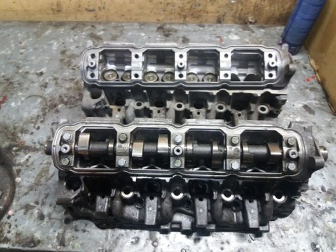 2 X CYLINDER HEAD RENAULT / OPEL 1.9 DCI / CDTI  