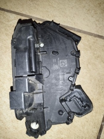 ЗАМОК ДВЕРІ ПЕРІД ЛІВИЙ SKODA SEAT VW TOURAN 5TB837015 