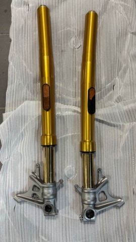 ПІДВІСКА OHLINS, ПІР'Я ПЕРІД MOTO GUZZI V100 MANDELLO S 