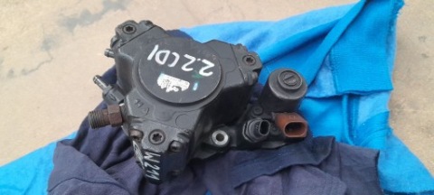 НАСОС ПАЛИВНА 2.2 CDI OM646 MERCEDES W211 W204 A6460700201 DELPHI 