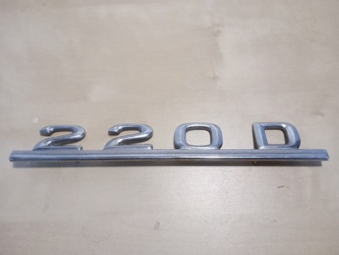 MERCEDES 220D НАДПИС ЛОГОТИП ЕМБЛЕМА ЗНАЧОК W123 