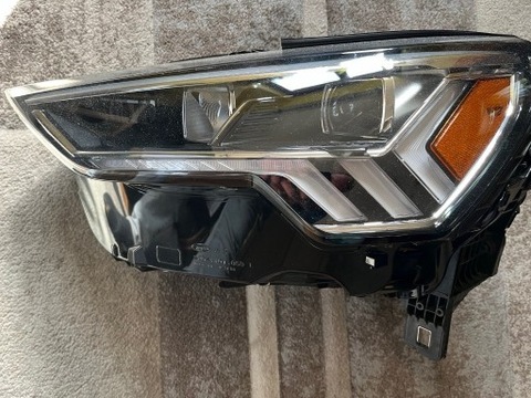 FARO PARTE DELANTERA AUDI Q3 83A.941.033.B  