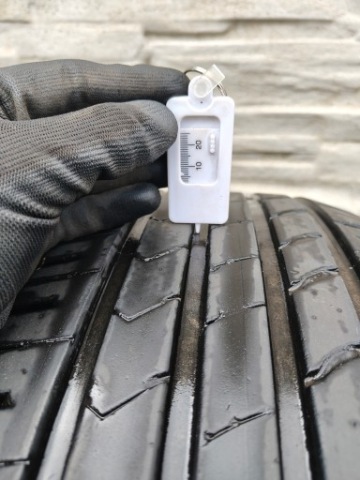 Kumcho ecsta hs51 215/55R17