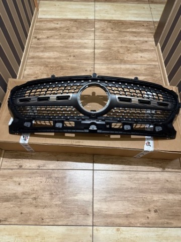 РЕШІТКА MERCEDES GLA 247 AMG A2478889301 