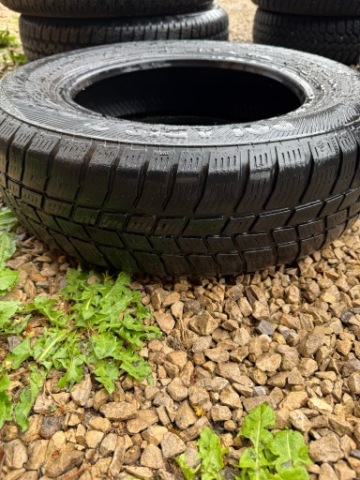 ПРОДАМ ШИНУ ЗИМОВА BARUM POLARIS 3 155/80 R13 79T - 1 ШТУКА 