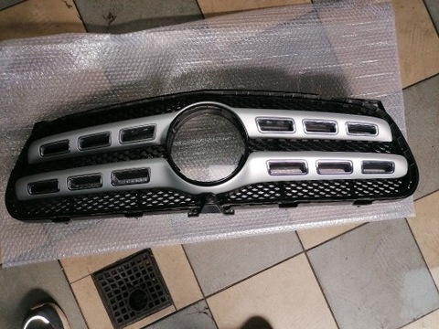 MERCEDES-BENZ GROTELES gril w156 gla a1568882900
