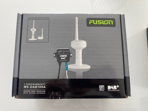 FUSION MS-DAB100A - MÓDULO DAB+ CON ZASILANA ANTENA  