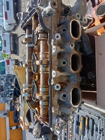 CYLINDER HEAD SUBARU 6H  