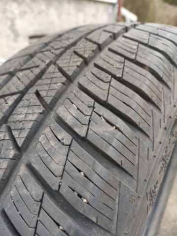 4X ШИНИ ЗИМОВІ BARUM POLARIS 5 215/55R17 V XL 2019R 