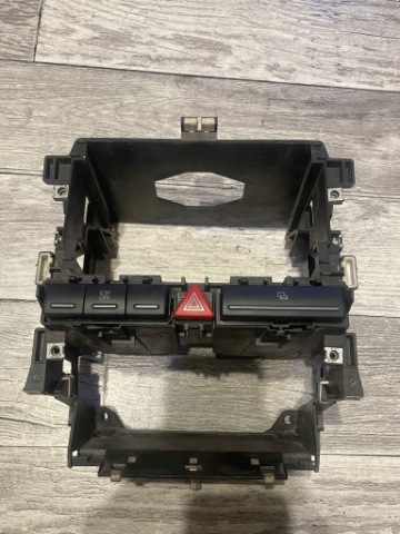 КОРЗИНА РАМКА РАДІО 2 DIN AUDI A3 8P 8P0858005A 