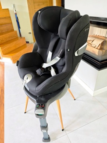 КРІСЛО CYBEX SIRONA Z I-SIZE PLATINUM (CZARNY) + ОБОРОТНА БАЗА 360° 