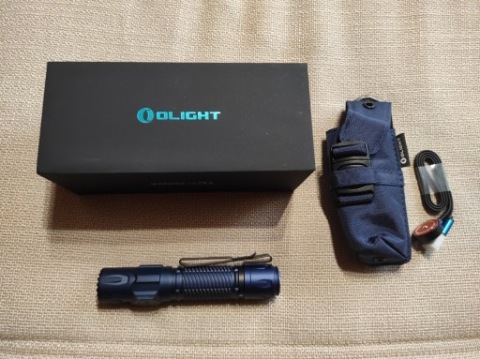 ЛІХТАРИК TAKTYCZNA OLIGHT WARRIOR ULTRA NAVY BLUE - 2500 LUMENOW 