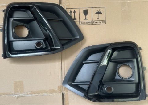 РЕШІТКИ AUDI Q5 ACC S-LINE 80A807679AF 80A807680AF 80A807679AG 80A807680AG 