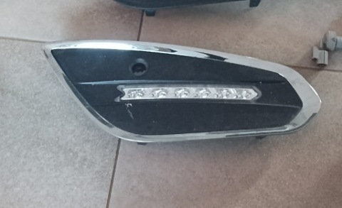ЗАПЧАСТИНИ VOLVO V60 S60 ЛАМПОЧКА БАМПЕРА DO ЇЗДИ ДЕННИЙ ХРОМ ПРАВА 31294132 