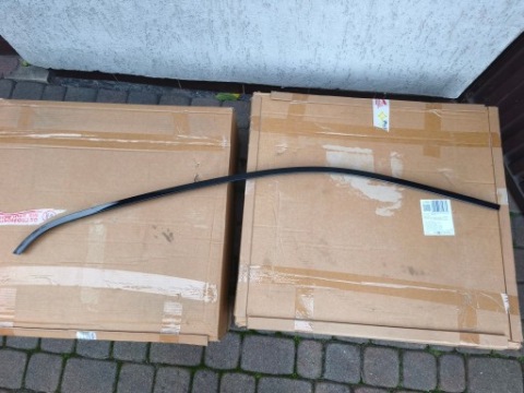 НАКЛАДКА ВЕРХНЯ ДВЕРІ ЛІВИЙ ПЕРІД DISCOVERY 5 SPORT L550 FK72 208A97 