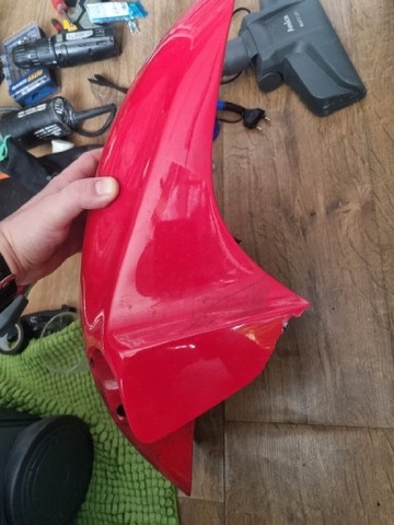 ALETA PARTE DELANTERA HONDA CBR 600 F4  