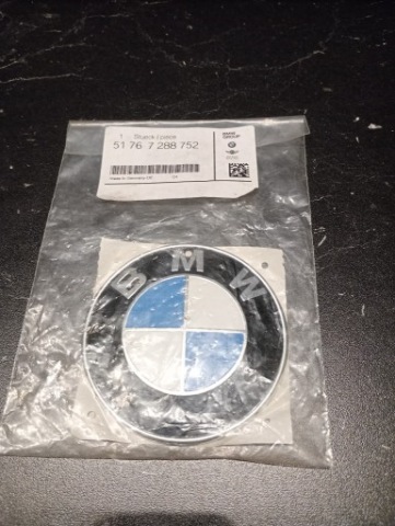 ЕМБЛЕМА ЛОГОТИП BMW 51767288752 