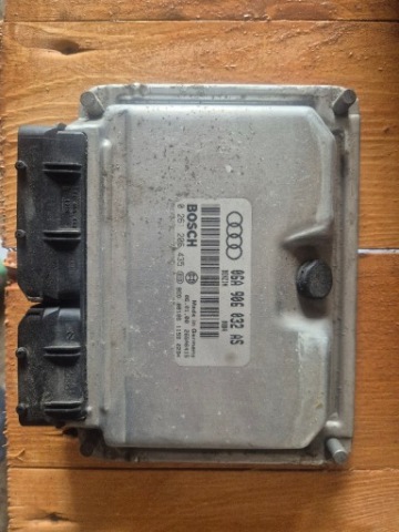 БЛОК КЕРУВАННЯ ДВИГУНА AUDI A3 S3 8L 1.8 ТУРБО 06A906032AS 0261206435 