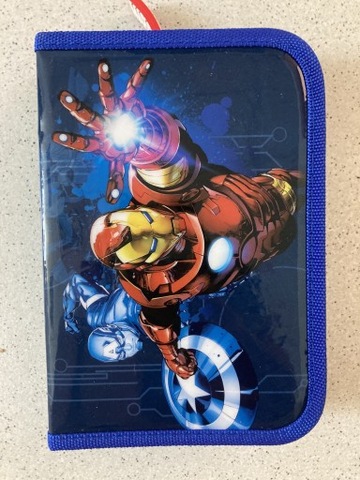 Piórnik nowy Avegers super cena okazja 