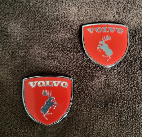VOLVO EMBLEMAT, НАКЛЕЙКА 2SZTUKI (ZESTAW) 