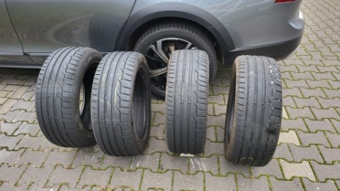Dunlop sport maxx RT 235/55/R17 około 5mm