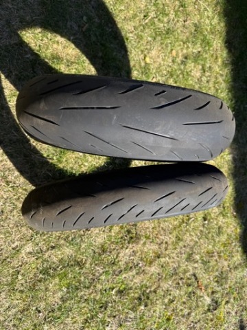ШИНИ BRIDGESTONE BATTLAX S22 110/70/17 150/60/17 КОМПЛЕКТ 